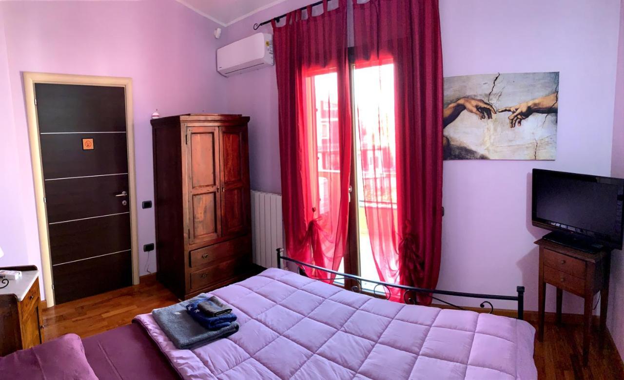 Alex Room Airport Elmas Buitenkant foto